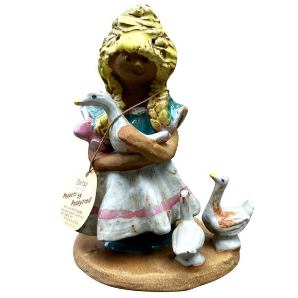 'Betsy the Goose Girl' from Poppets by Poppytrail, Helen Slater Metlox Pottery - Picture 3 of 9